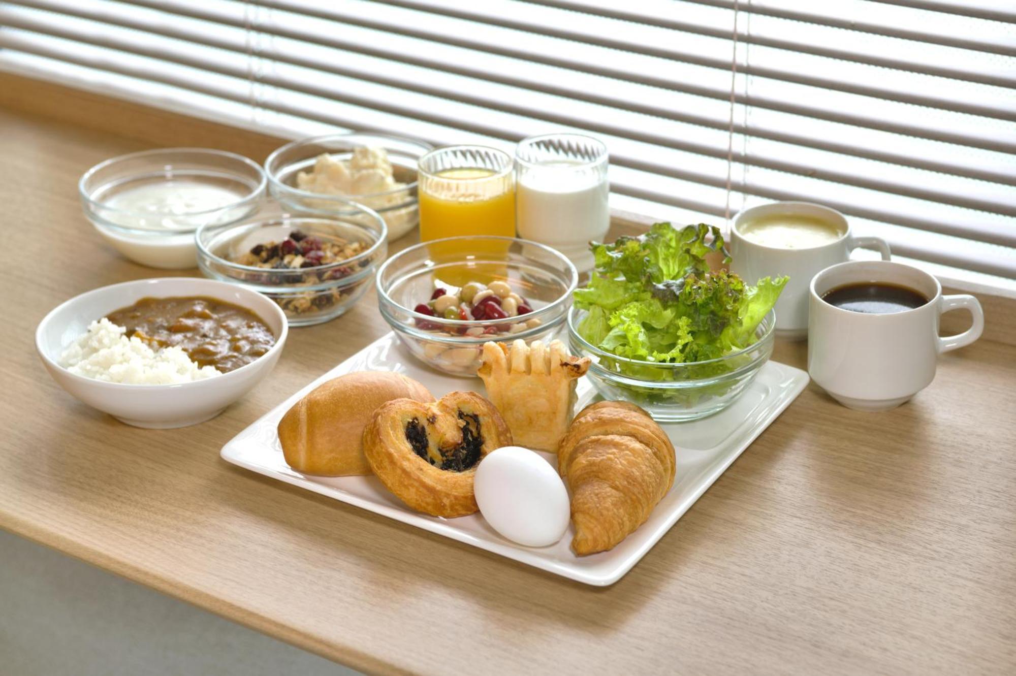 Washington R&B Hotel Umeda East Osaka Esterno foto